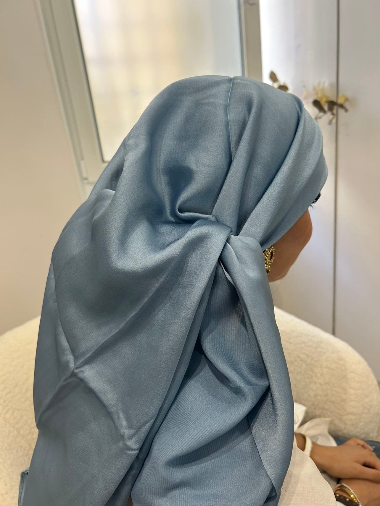 carré de soie uni moyen - baby bleu