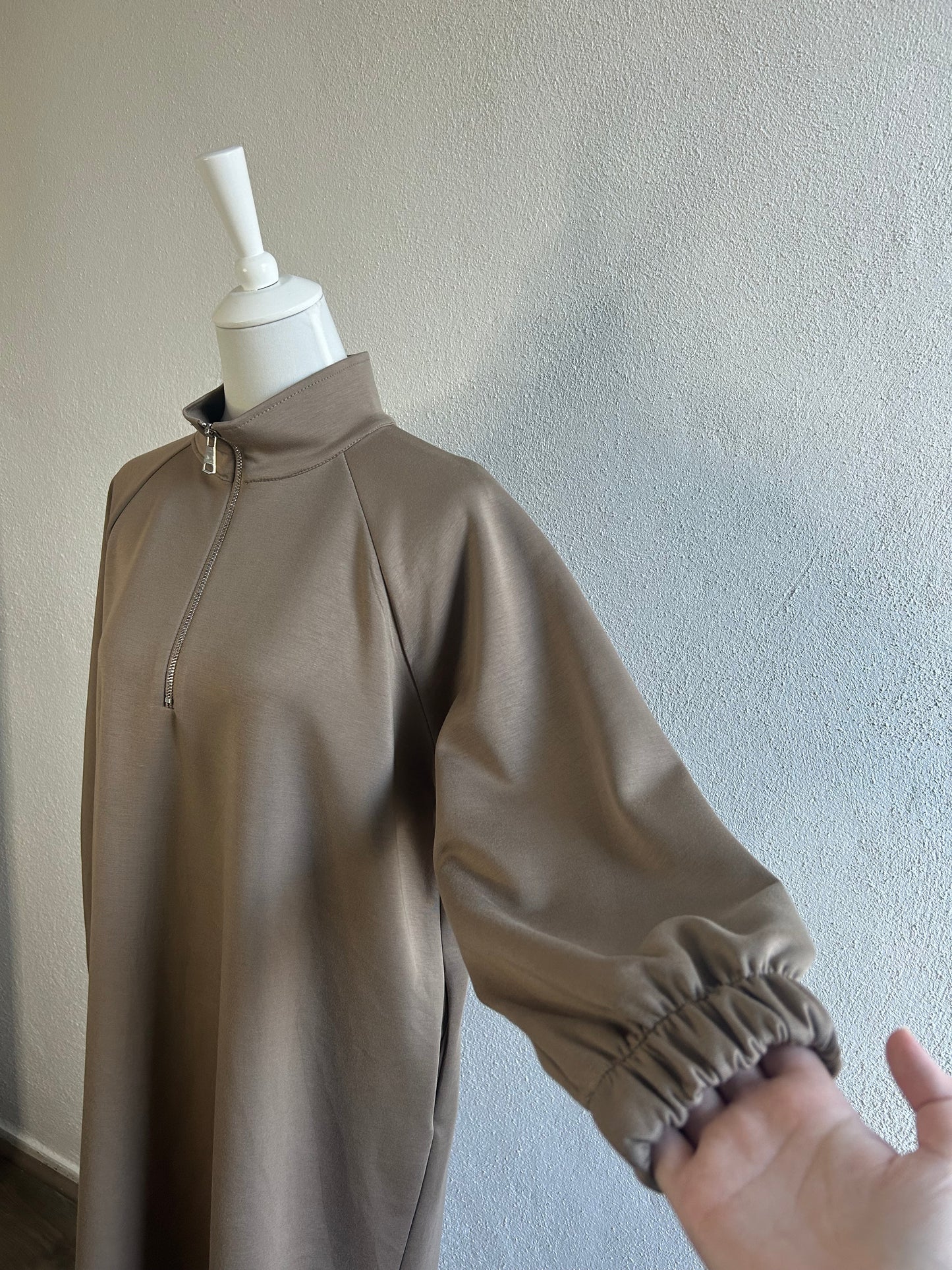 Robe pull ZIP taupe