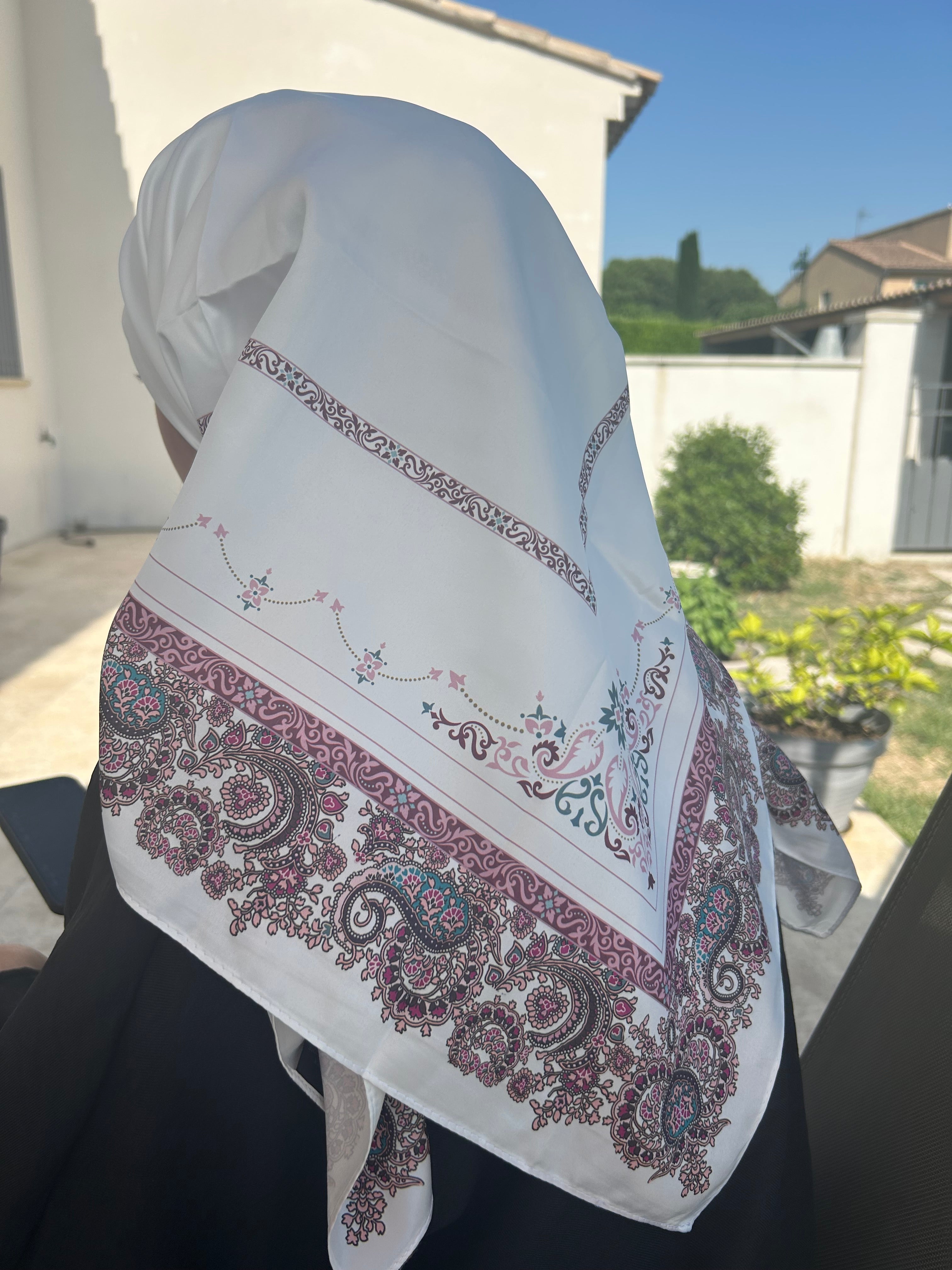 carré de soie moyen « vintage » - blanc