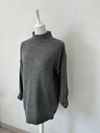 Pull Nelya Gris