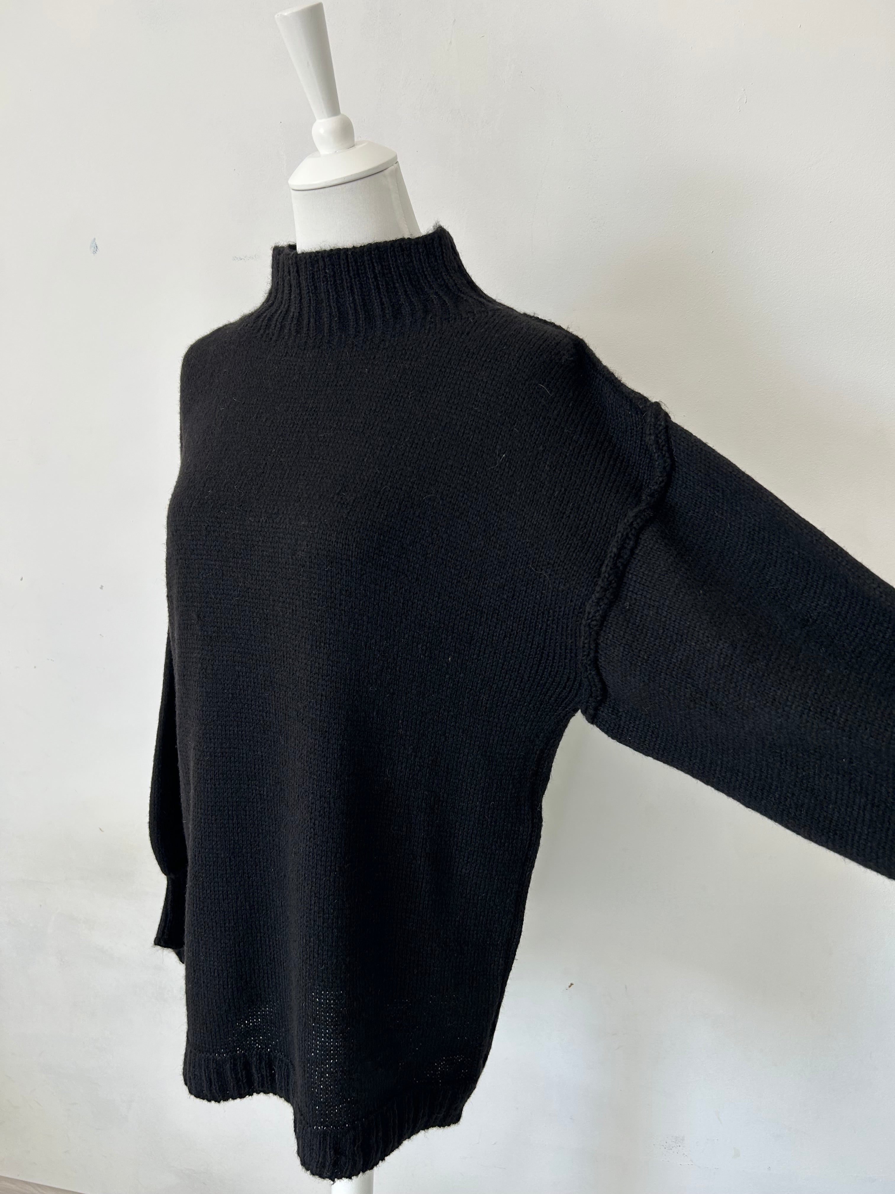 Pull Nelya - Noir