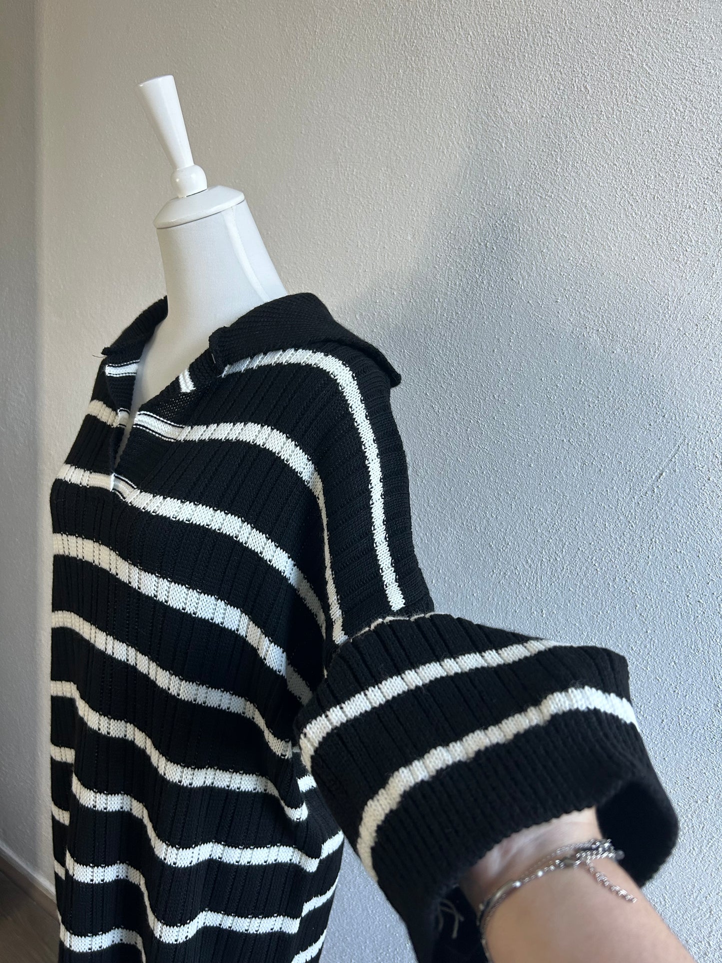 Robe pull à rayures noir