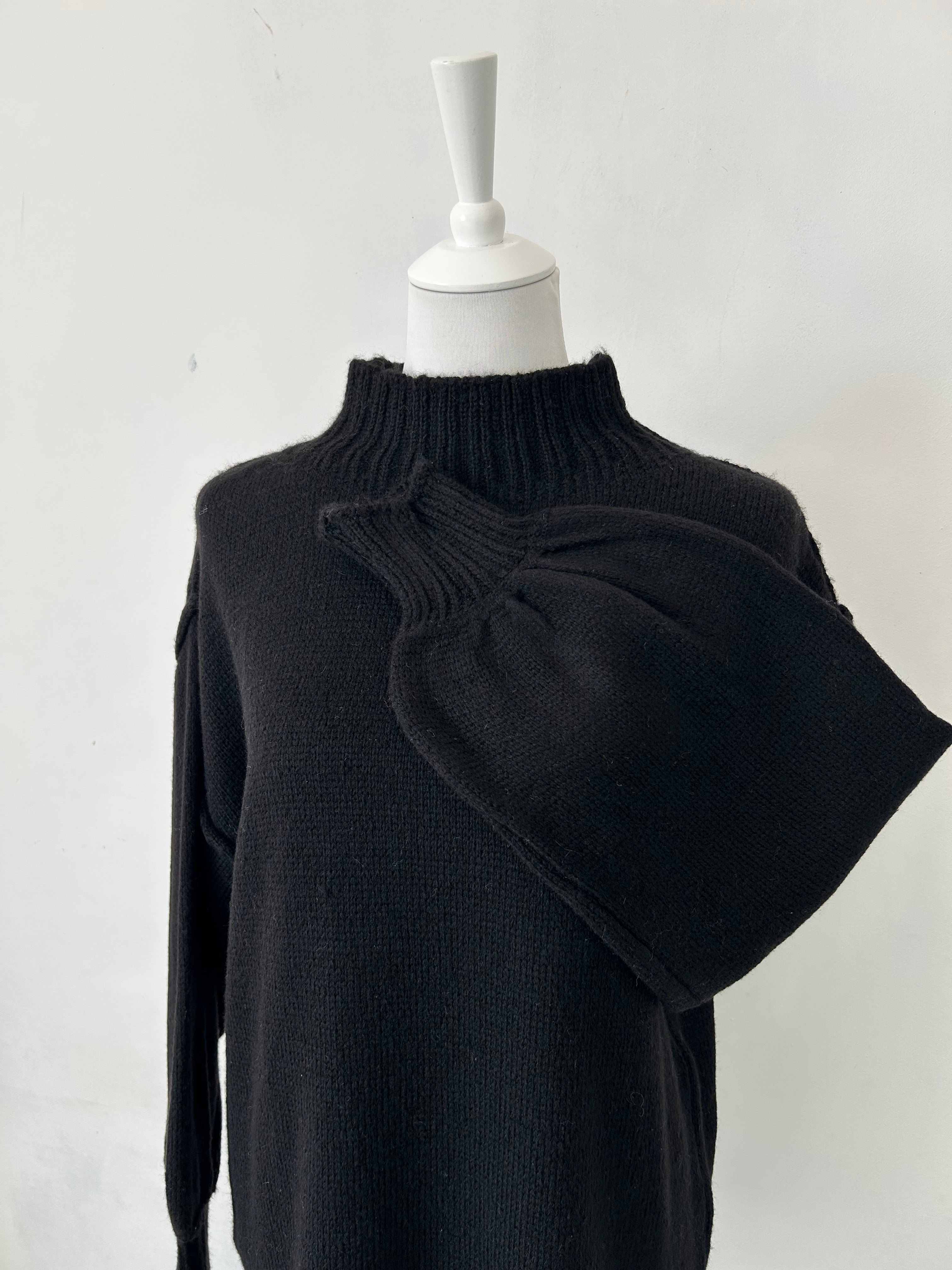 Pull Nelya - Noir