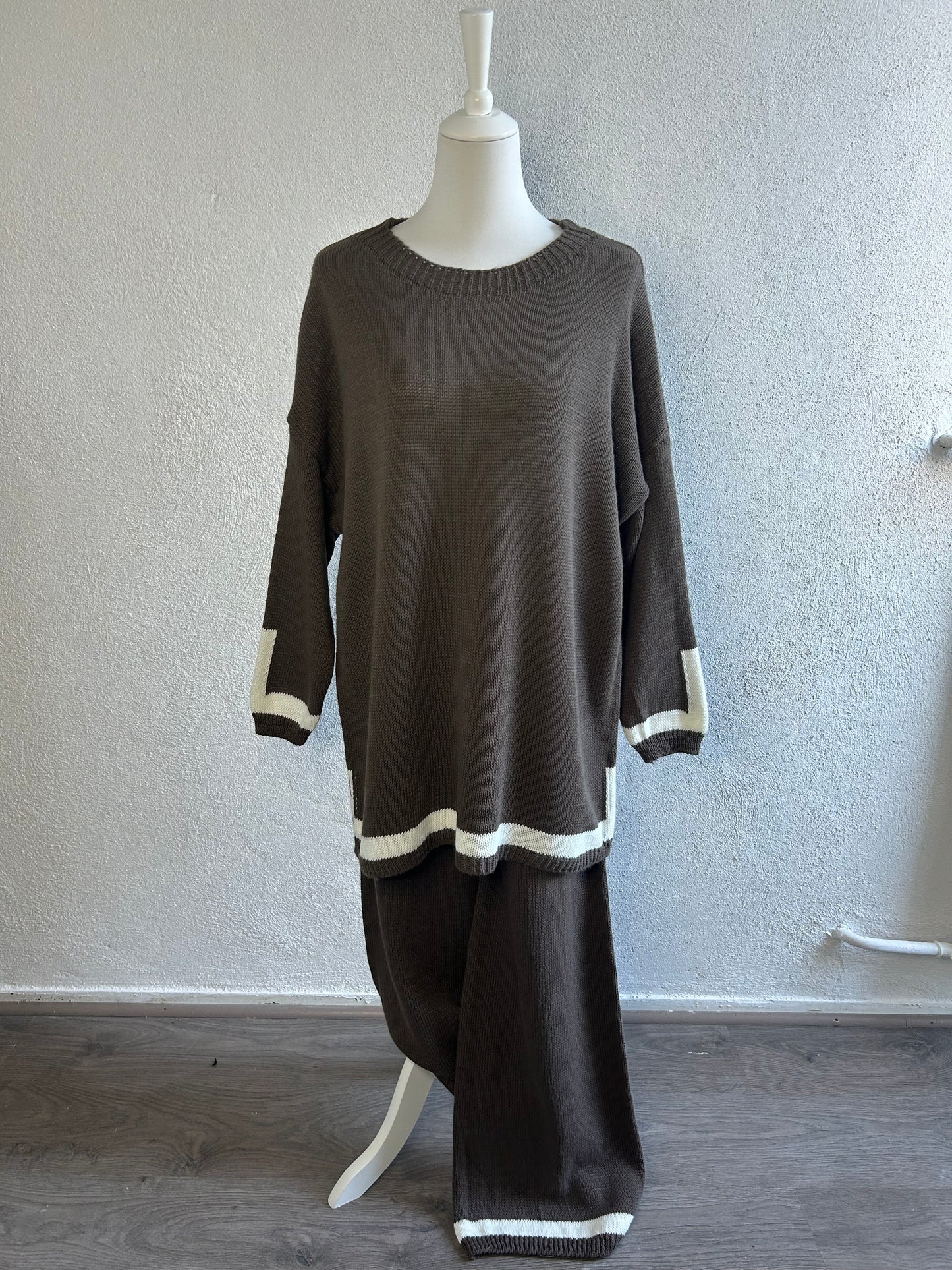 Ensemble Sumaya taupe