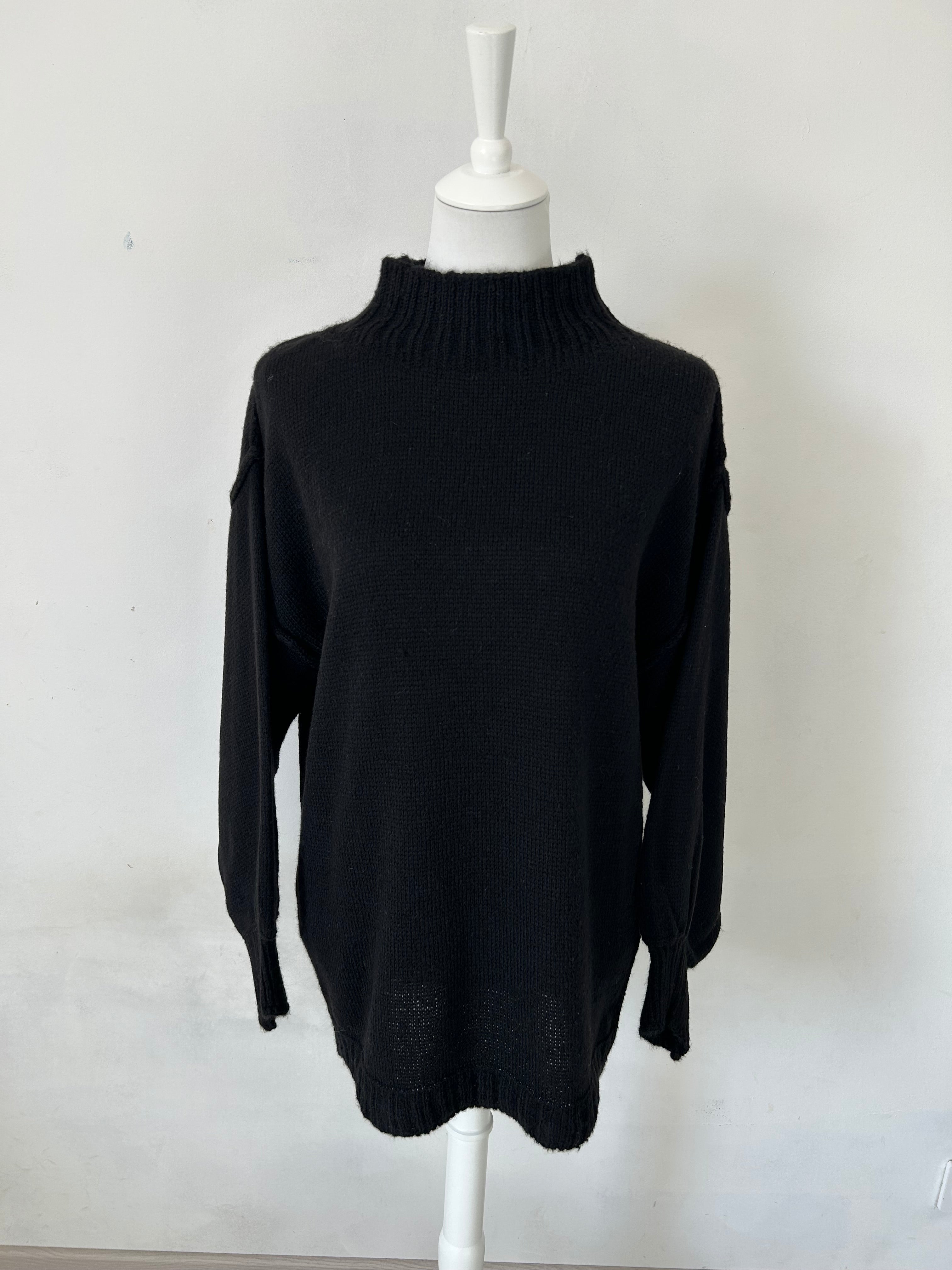 Pull Nelya - Noir
