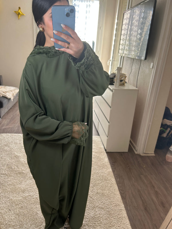 Abaya à dentelles voile intégré - kaki